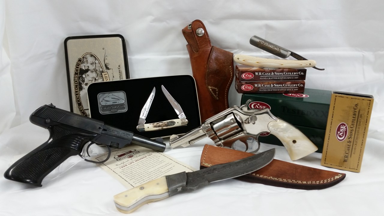 Firearms, Knives, & Military Collectibles
