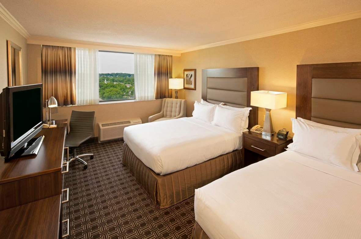The Hilton Crystal City  - Doubled Bedded Guest Room
