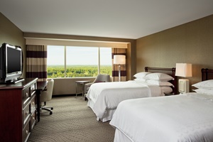 Sheraton Tysons Hotel - double bedded guest room