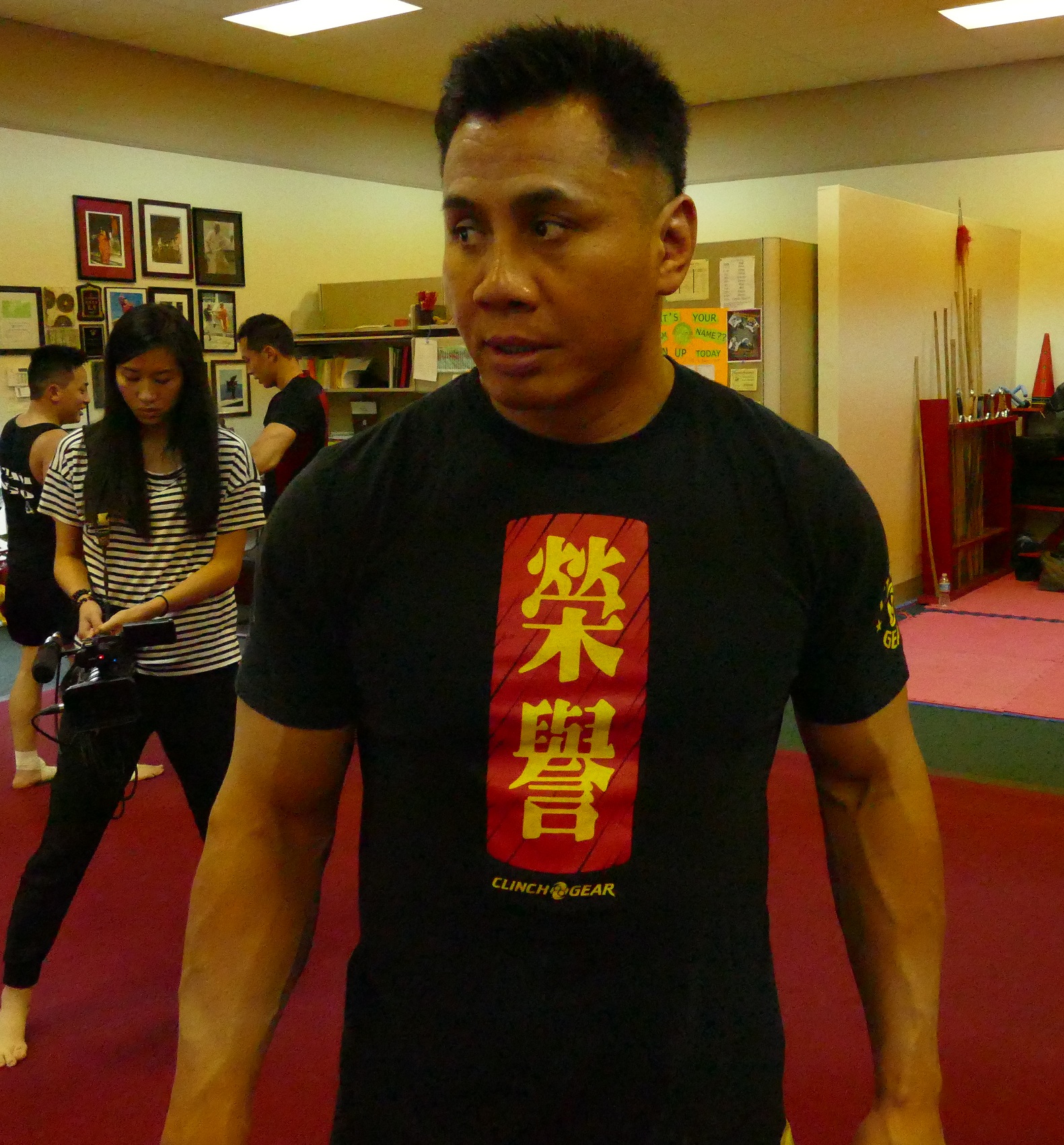 Cung Le teaches with his Honor Chinese Shirt