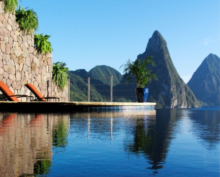 Jade Mountain sanctuary with infinity pool