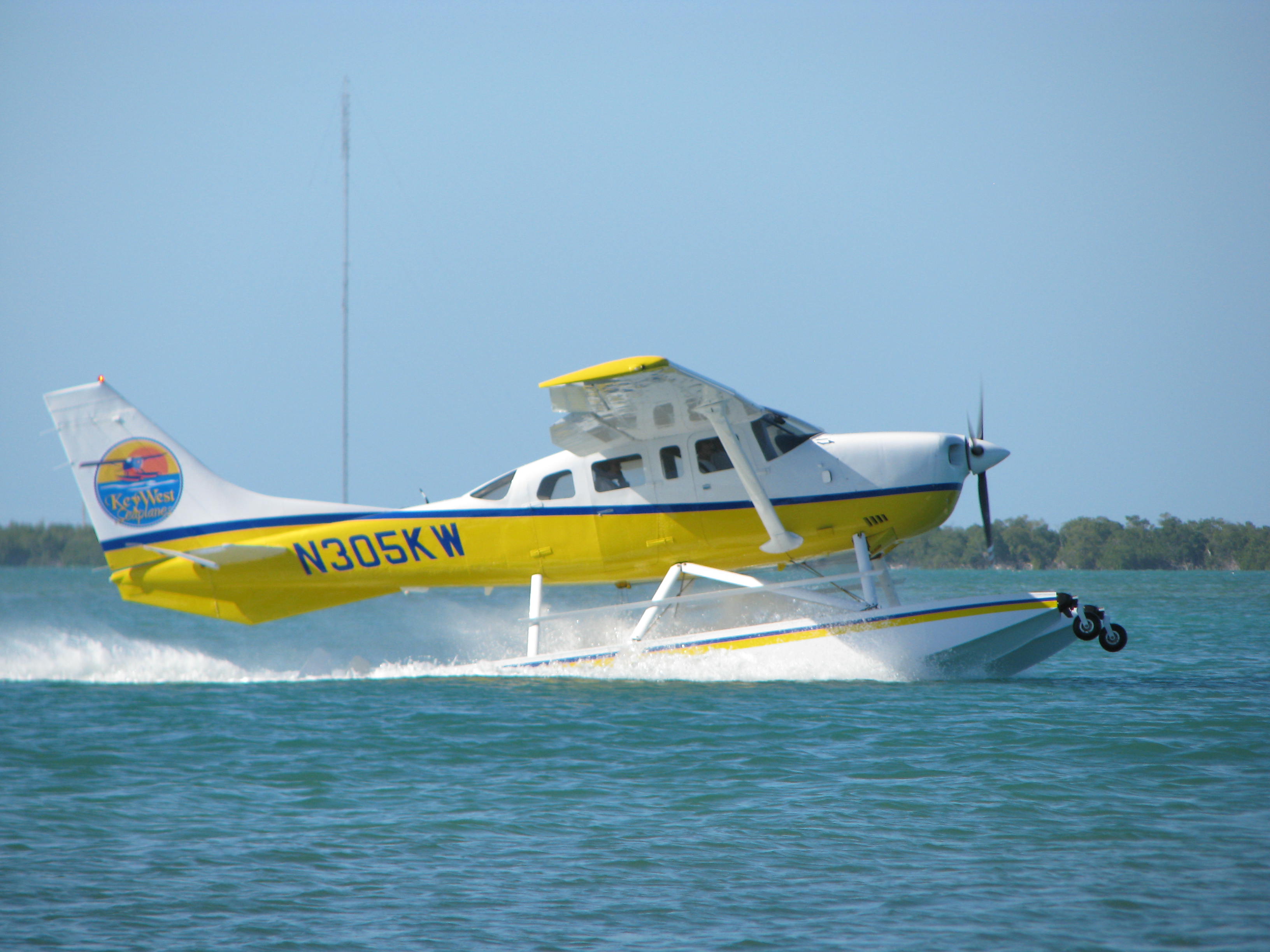 Fly Seaplane Marathon to Little Palm Island