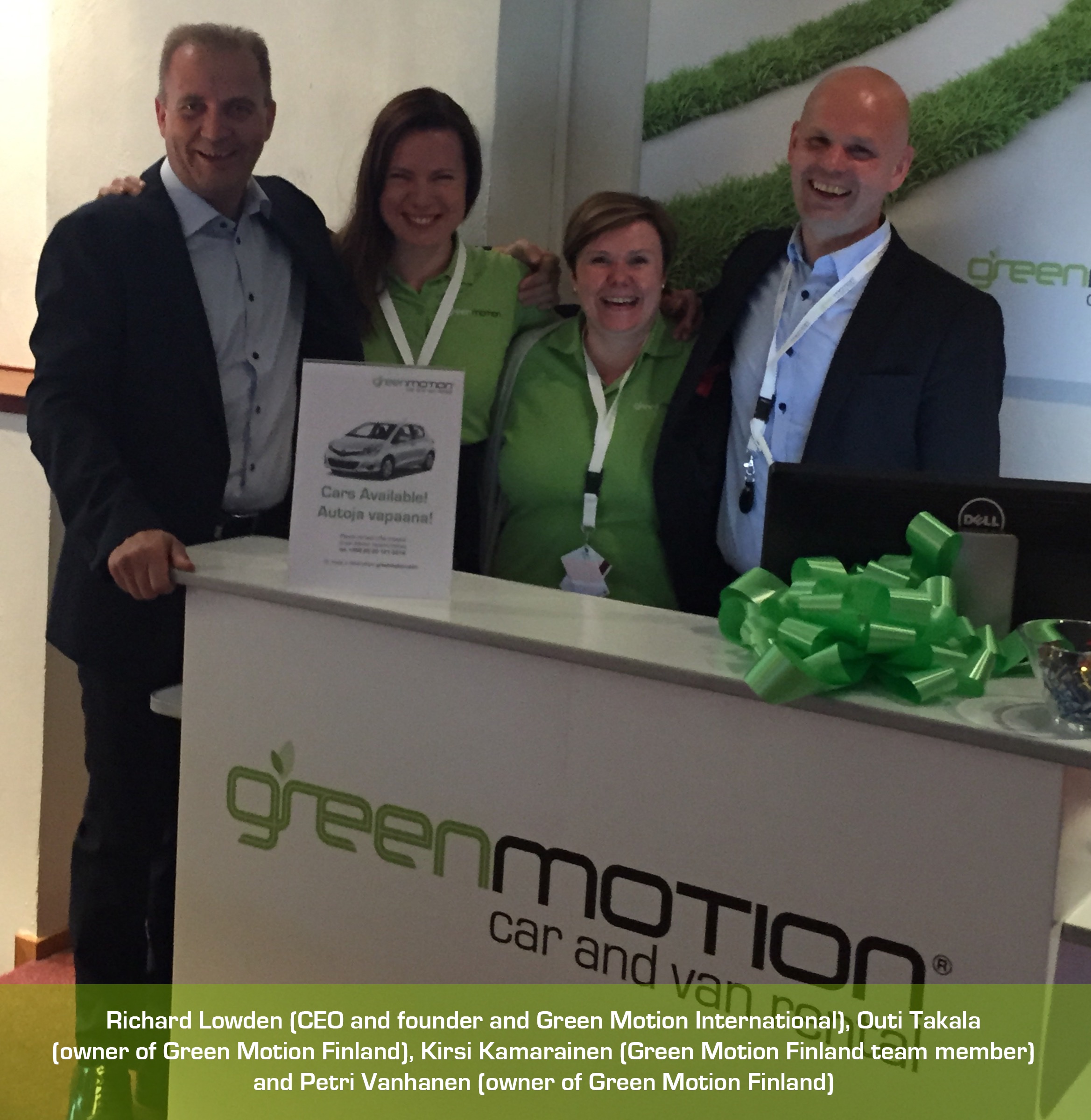 Green Motion Finland Team with Green Motion Chairman Richard Lowden