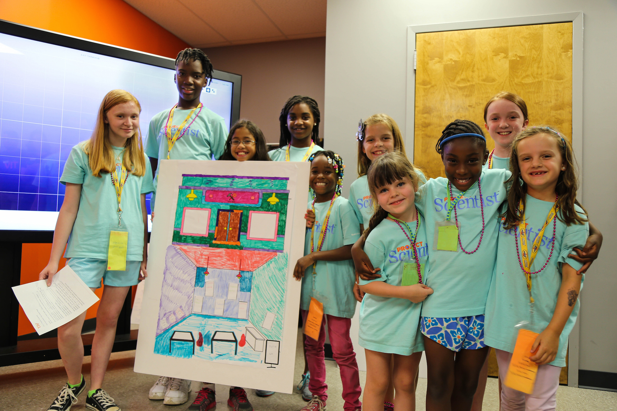 Project Scientist girls present their software and hardware concepts at T1V