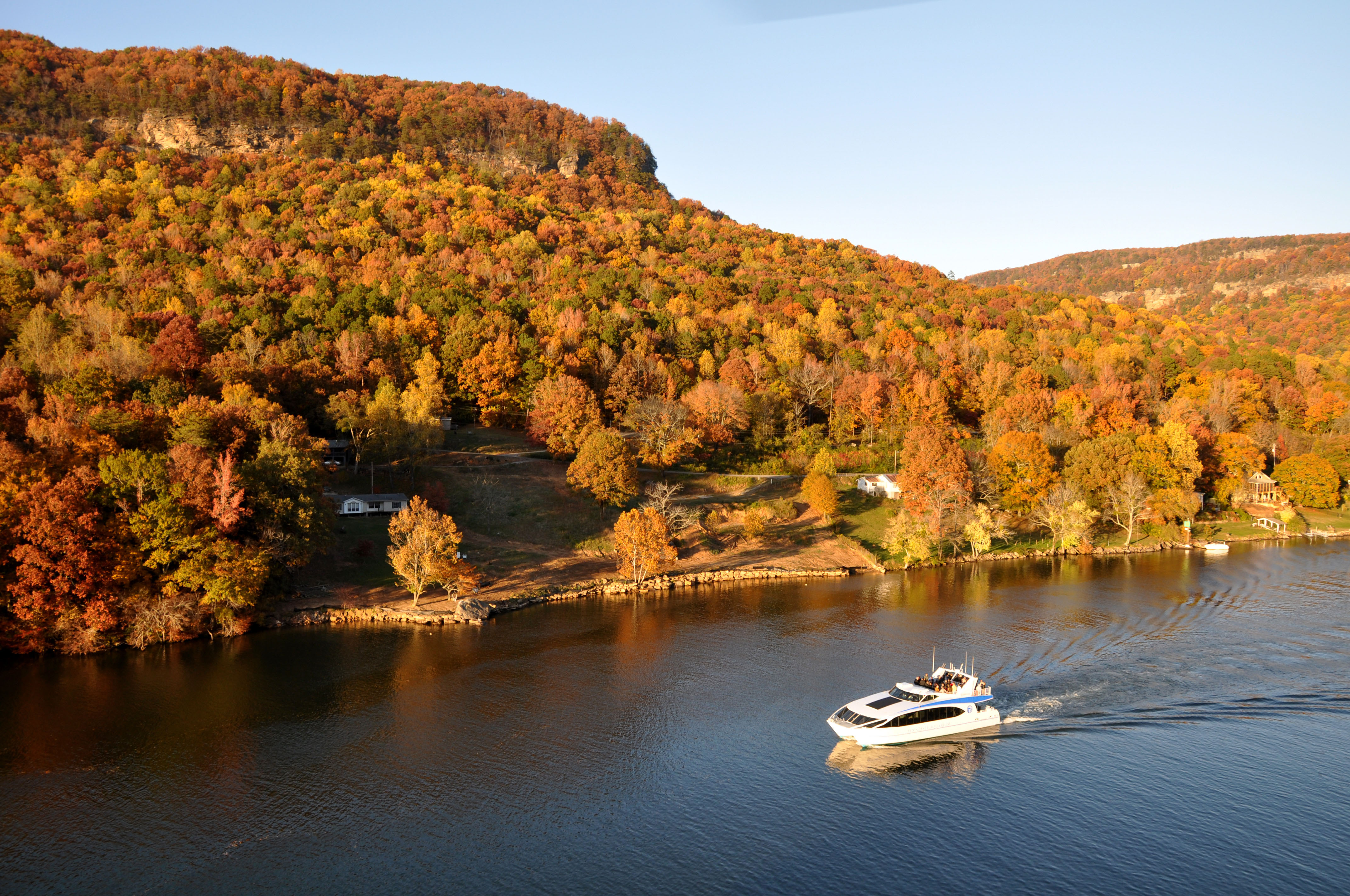 River Gorge Explorer fall color cruise