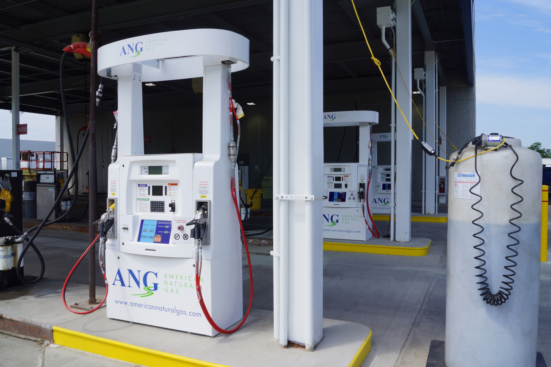 ANG Announces New CNG Station at Tops' Distribution Center