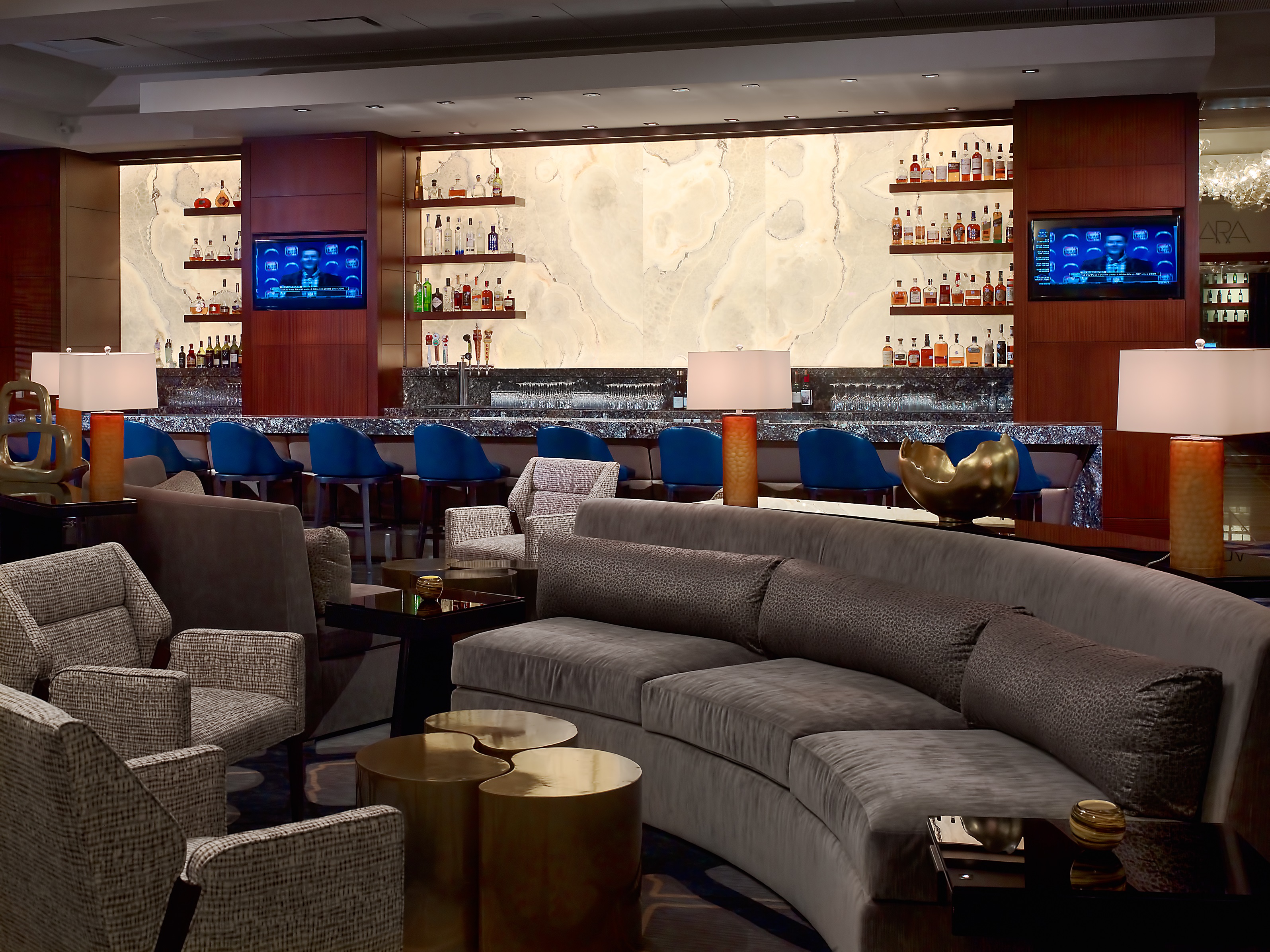 Royal Sonesta Houston Axis Lounge