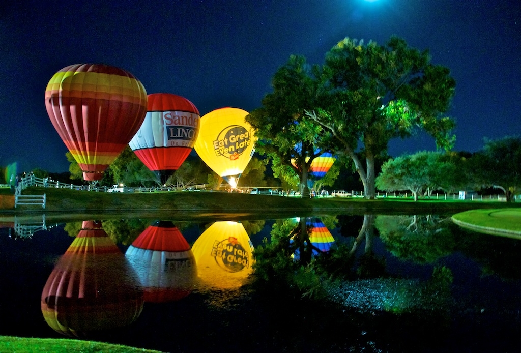 Hot Air Balloon Glow, Photo by Bob Ochoa
