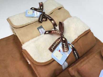 Cloudpuff pet blanket pampers pets with a sumptuous layer of comfort and coziness.