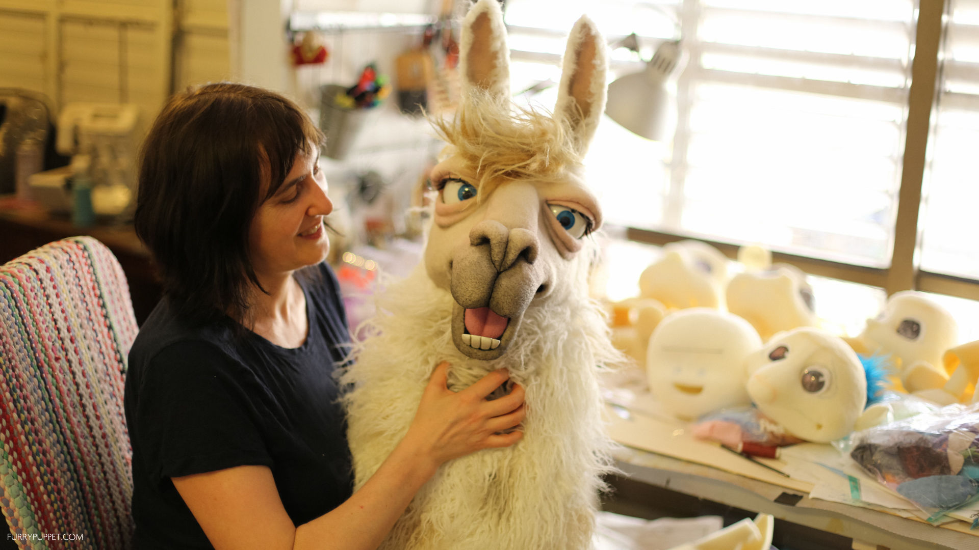 custom puppet - animatronic Llama