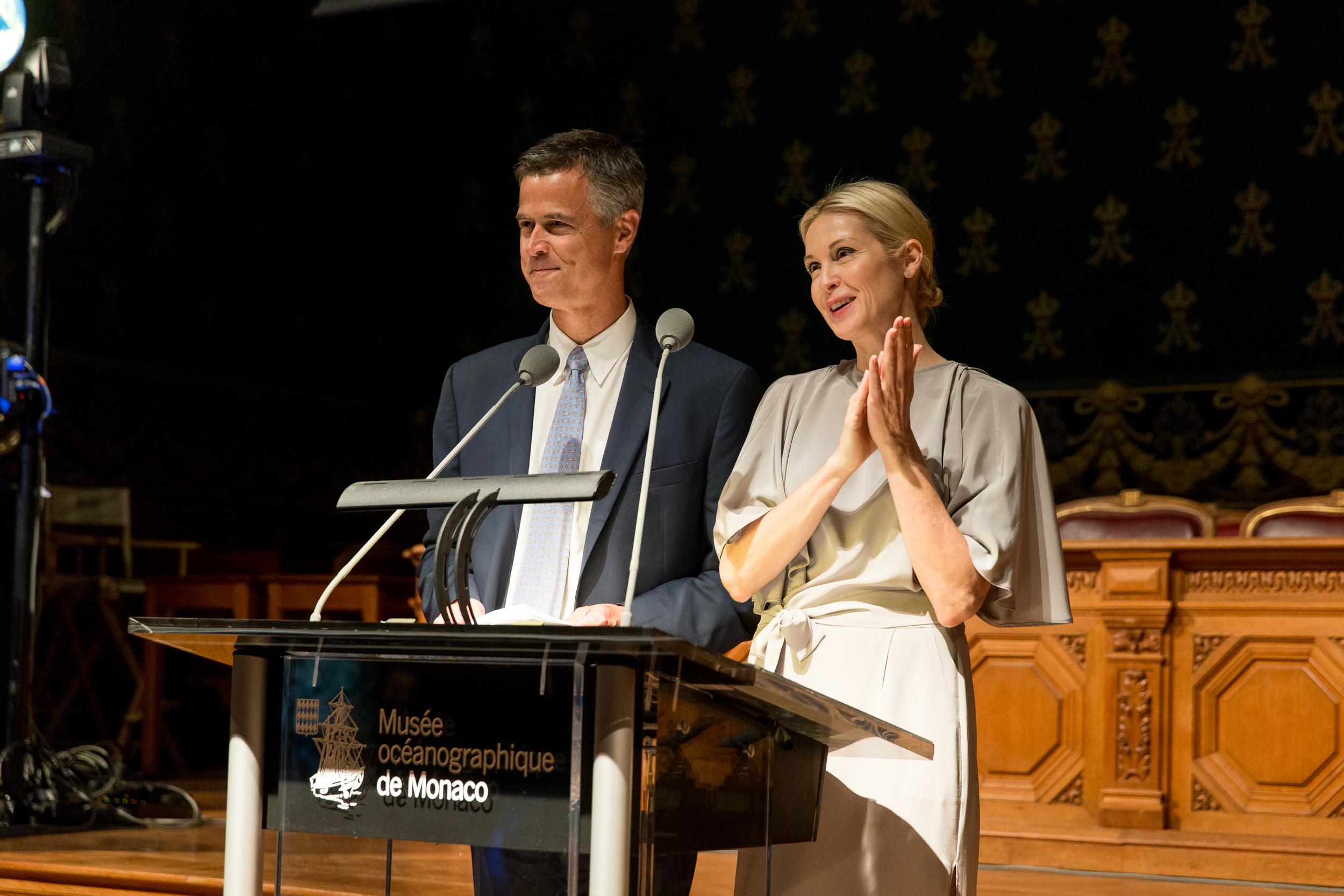Kelly Rutherford, of Gossip Girl, and Jim Toomey, creator of Sherman's Lagoon host BLUE2015