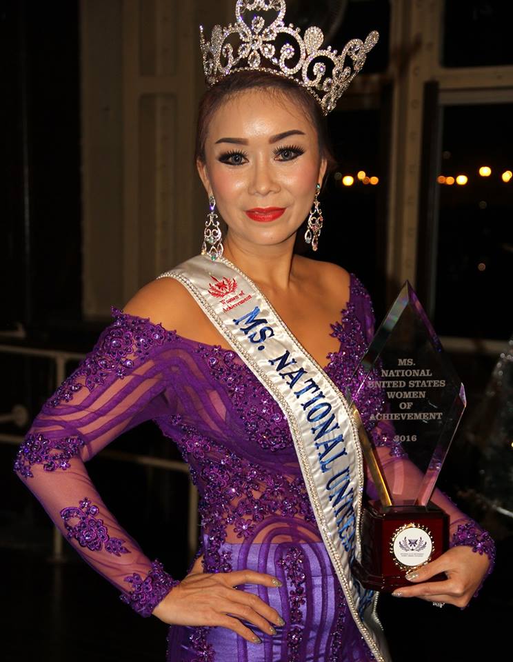 Sam Nguyen-Di Ai Hong Sam crowed Ms. National United States Woman of Achievement 2016