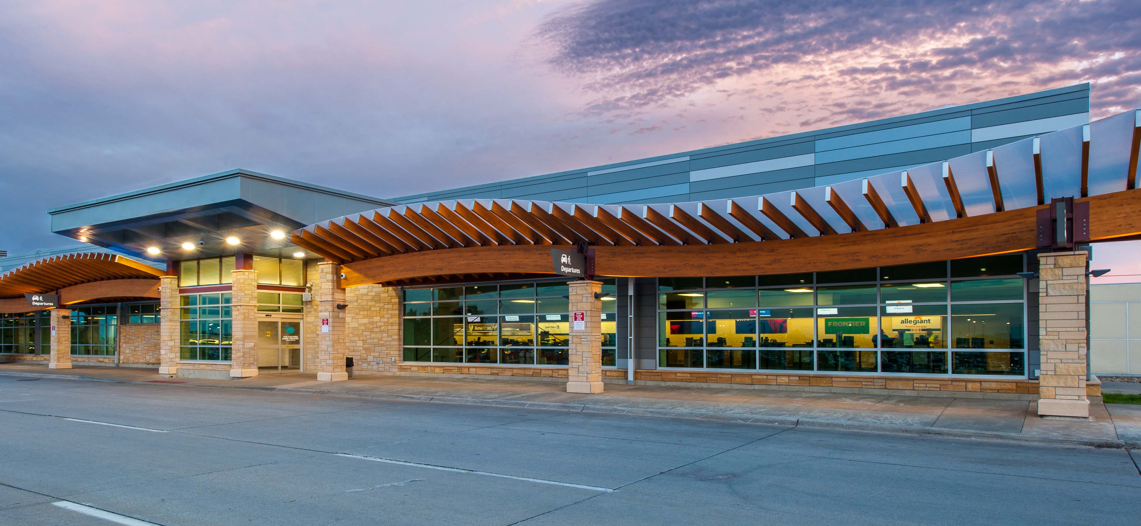 Duo-Gard's Sleekline Translucent Monolithic Canopy at Eastern Iowa Airport