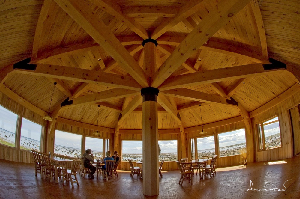 Dining room at Seal River Heritage Lodge.