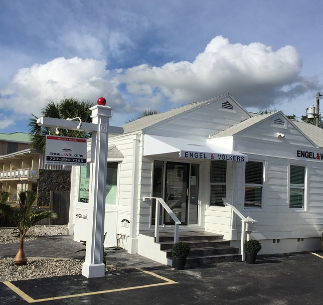 Engel & Völkers Madeira Beach Shop