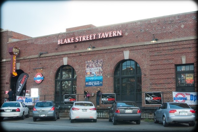 Blake Street Tavern outside