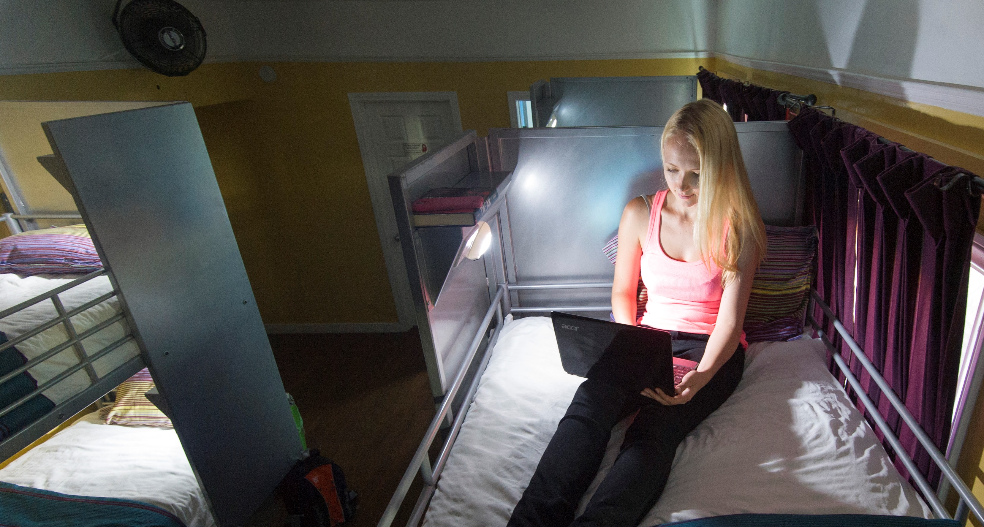 USA Hostels exclusively-designed 'privacy pods'