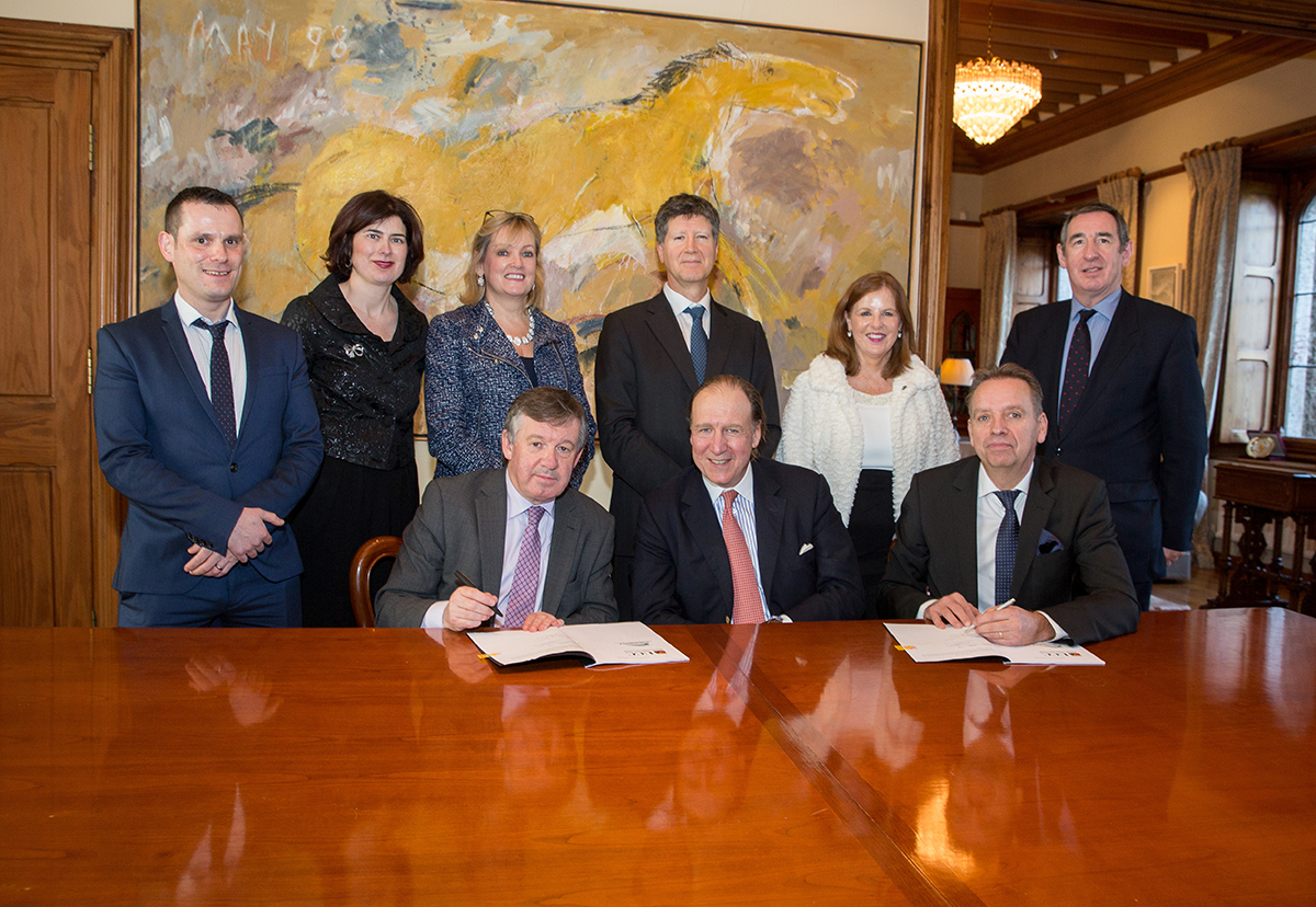 The signing of the ASSERT/UCC and Mentice AB Foundation Partnership Agreement