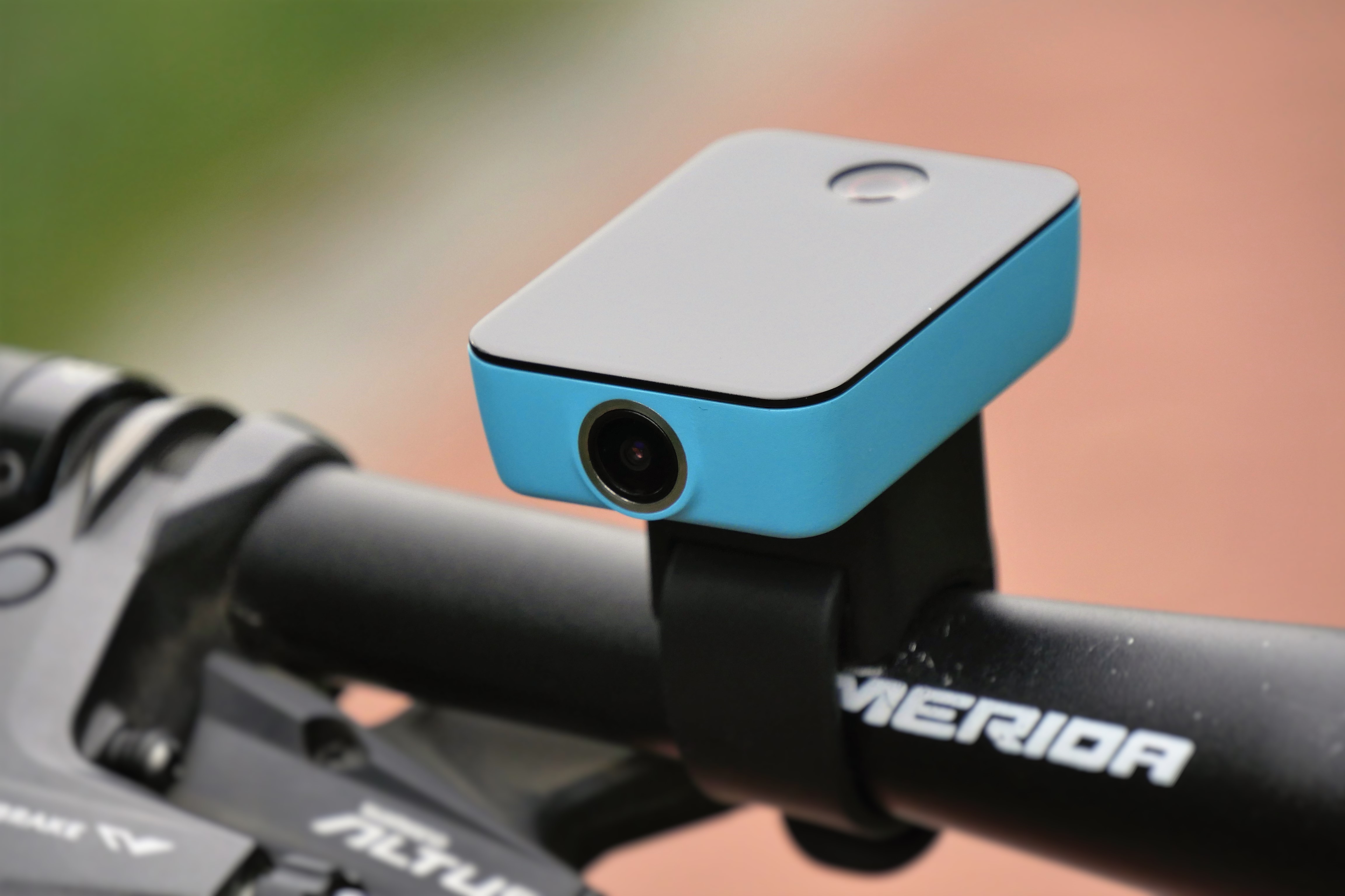 Camile Bike Cam with GPS by Miniwing in blue