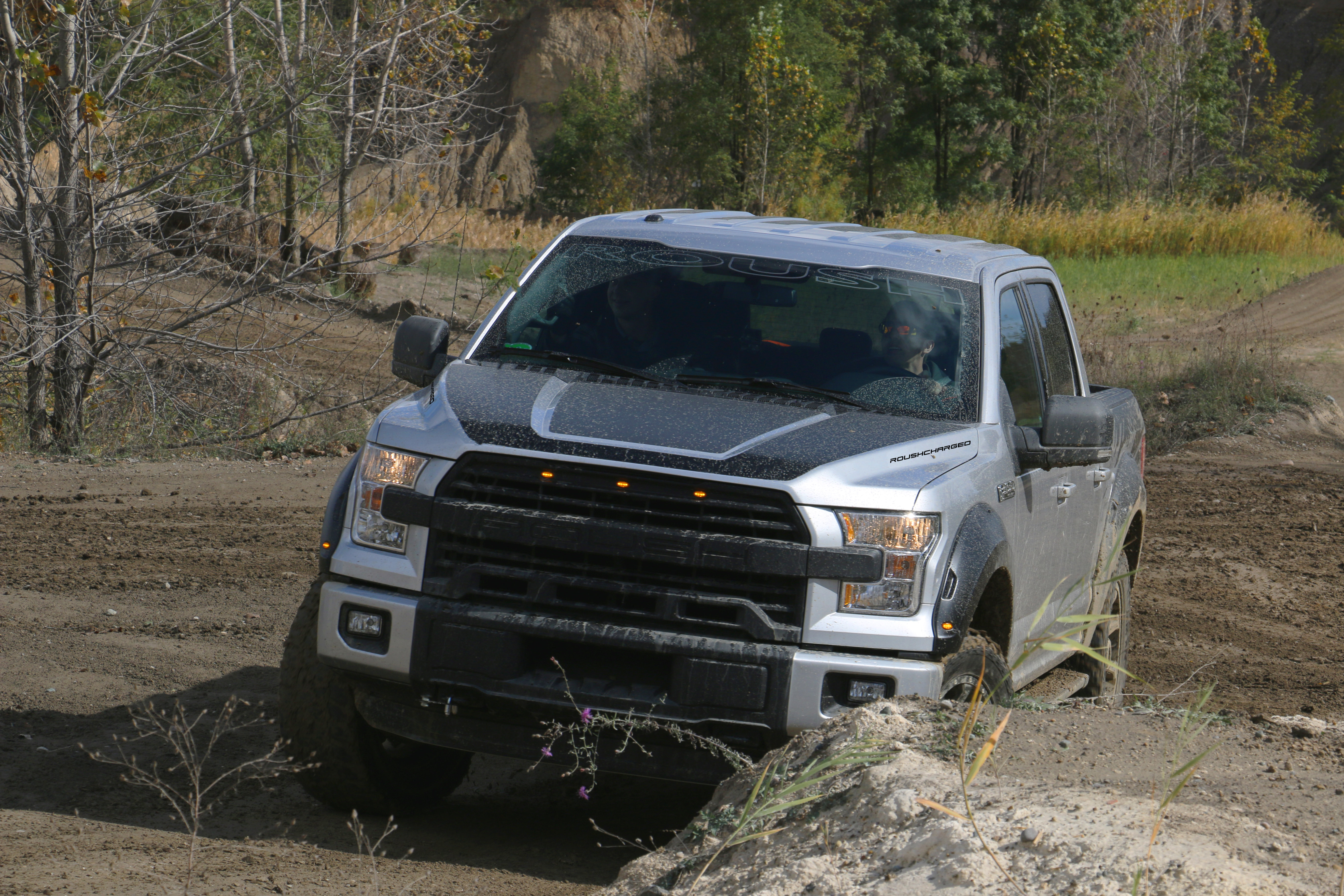 A ROUSH/Fox 2.0 Performance Series Suspension System, featuring front coil-overs and rear shocks with boots, means the 2016 ROUSH F-150 SC is as tough and nimble off-road as it is on-road.