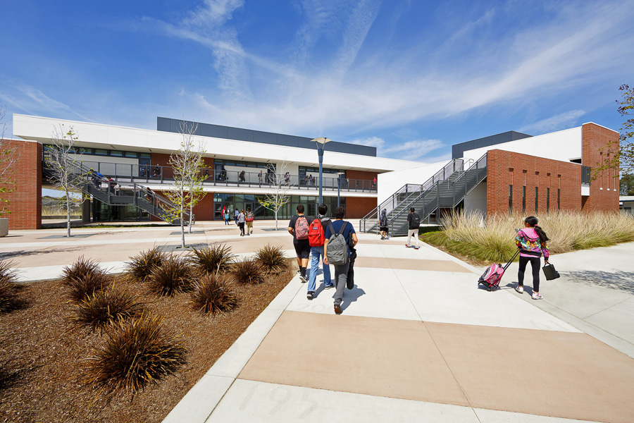The buildings at Johnson Middle School are informed by the location of the sun and are orientated to maximize opportunities for photovoltaic technology, daylighting and reduction of heat gain.