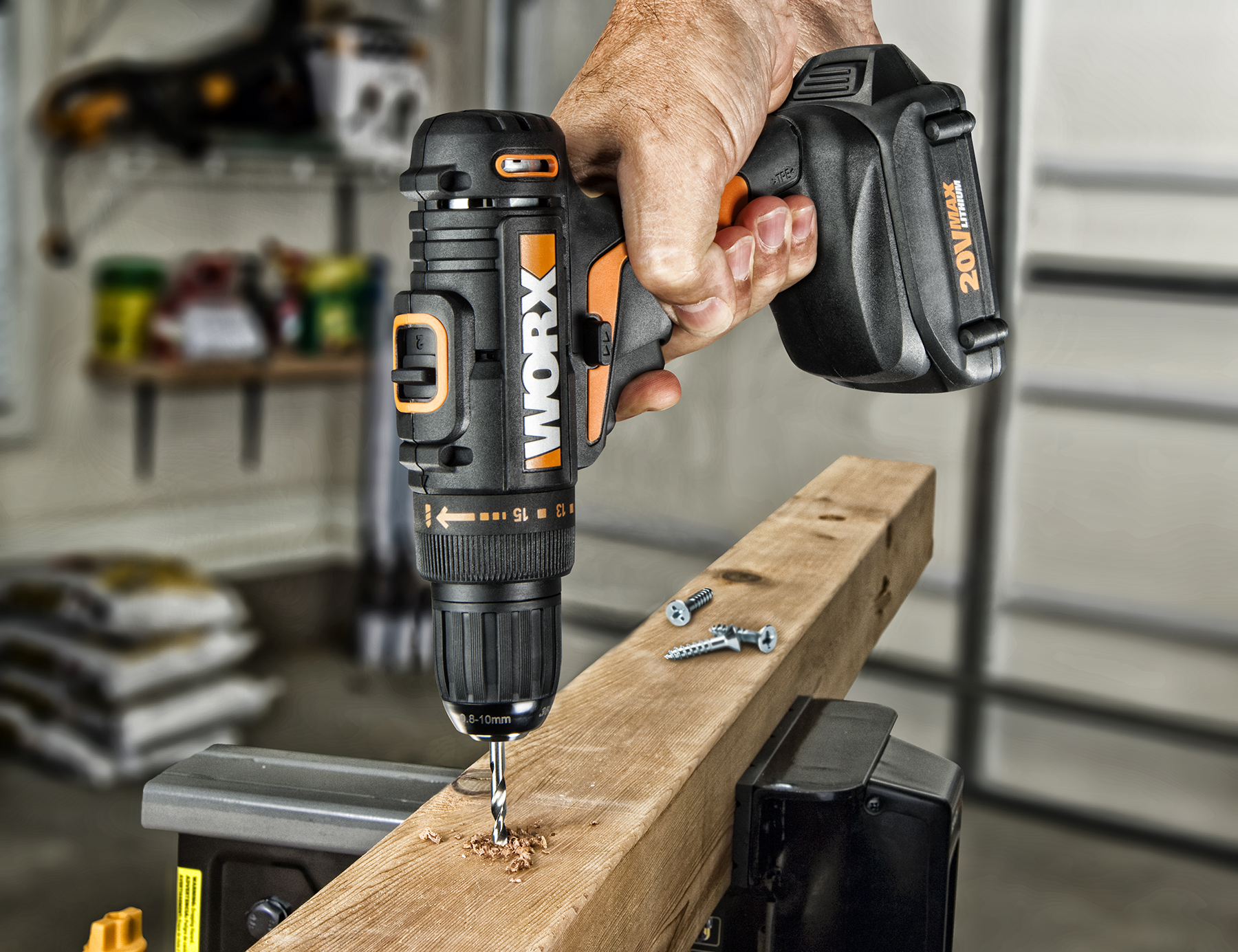 WORX 20-volt MaxLithium Drill & Driver drilling post