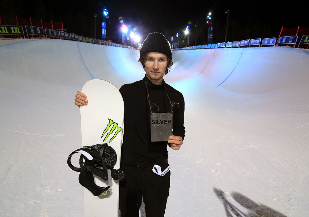 Monster Energy's Iouri Podladtchikov Takes Silver in Men's Snowboard SuperPipe X Games Oslo 2016