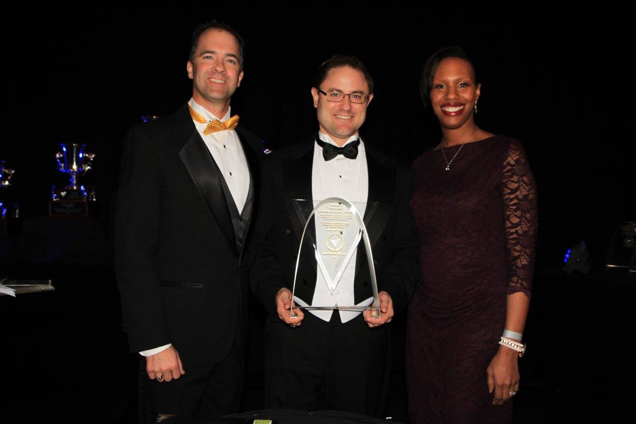 Patton_Sides_receives_Vector_Marketing_Hall_of_Fame_award