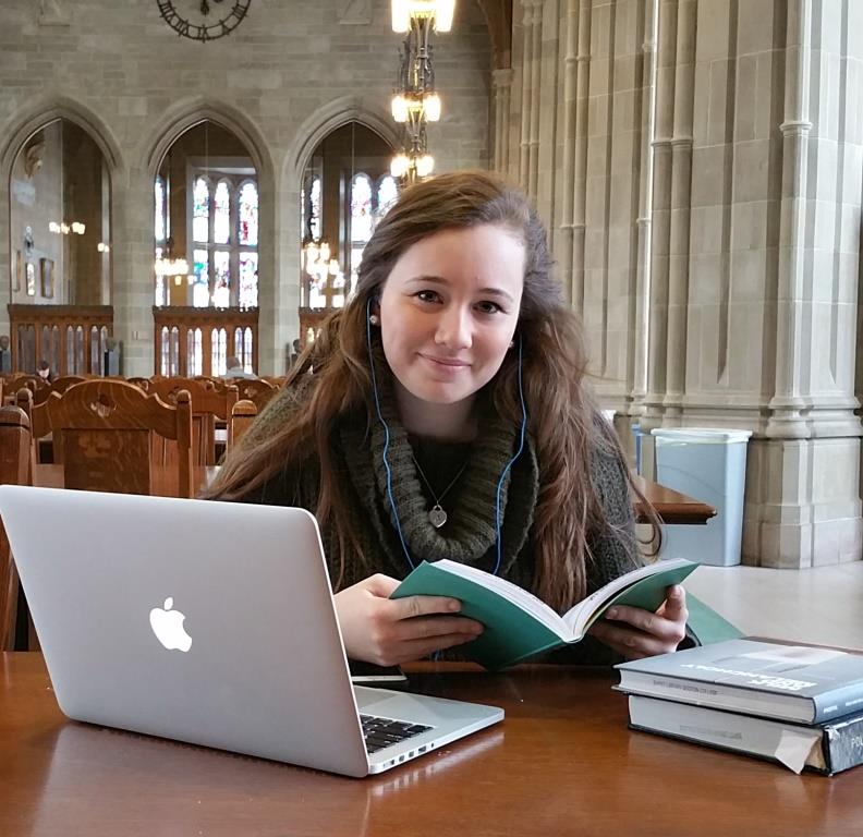 Auburn Stephenson was diagnosed with dyslexia at age 17. She's thriving as a freshman at Boston College today, and is a top recipient of Learning Ally's National Achievement Awards.