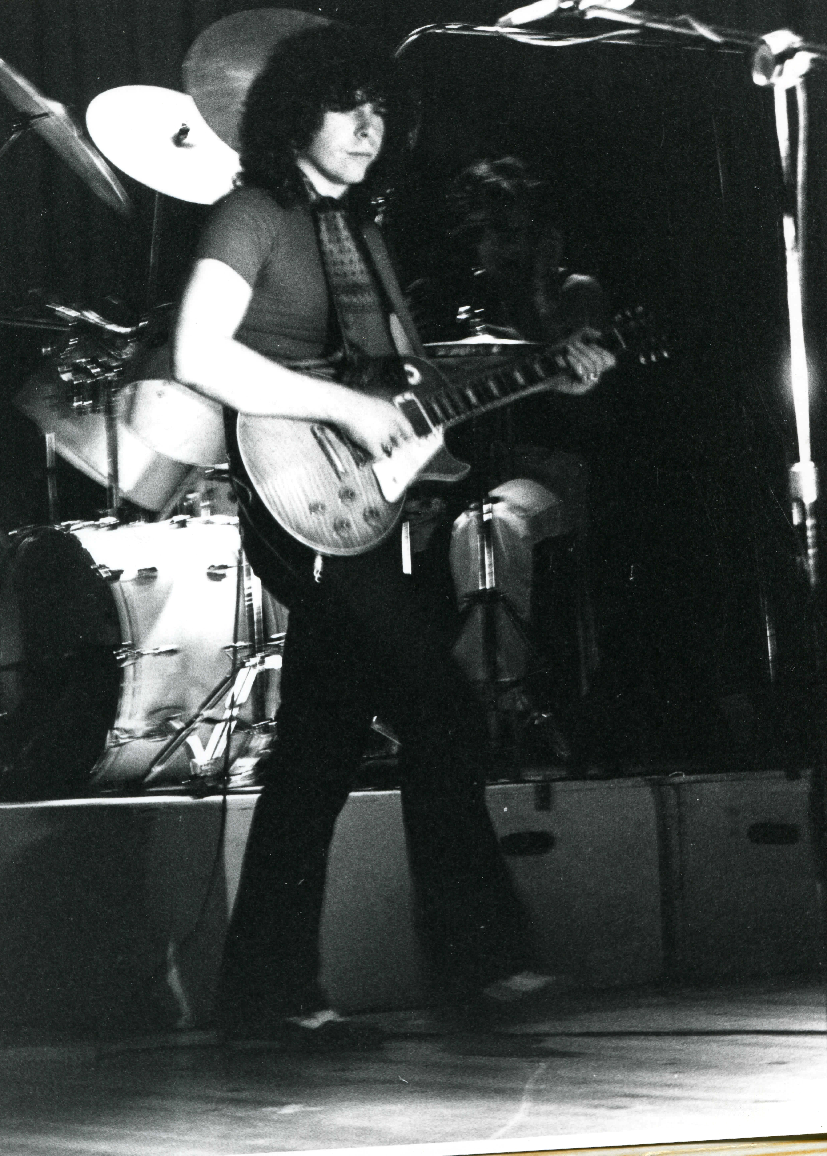 Ed with the original Rick Nielsen Les Paul Standard from 1959, On stage with Snowaxe in 1977