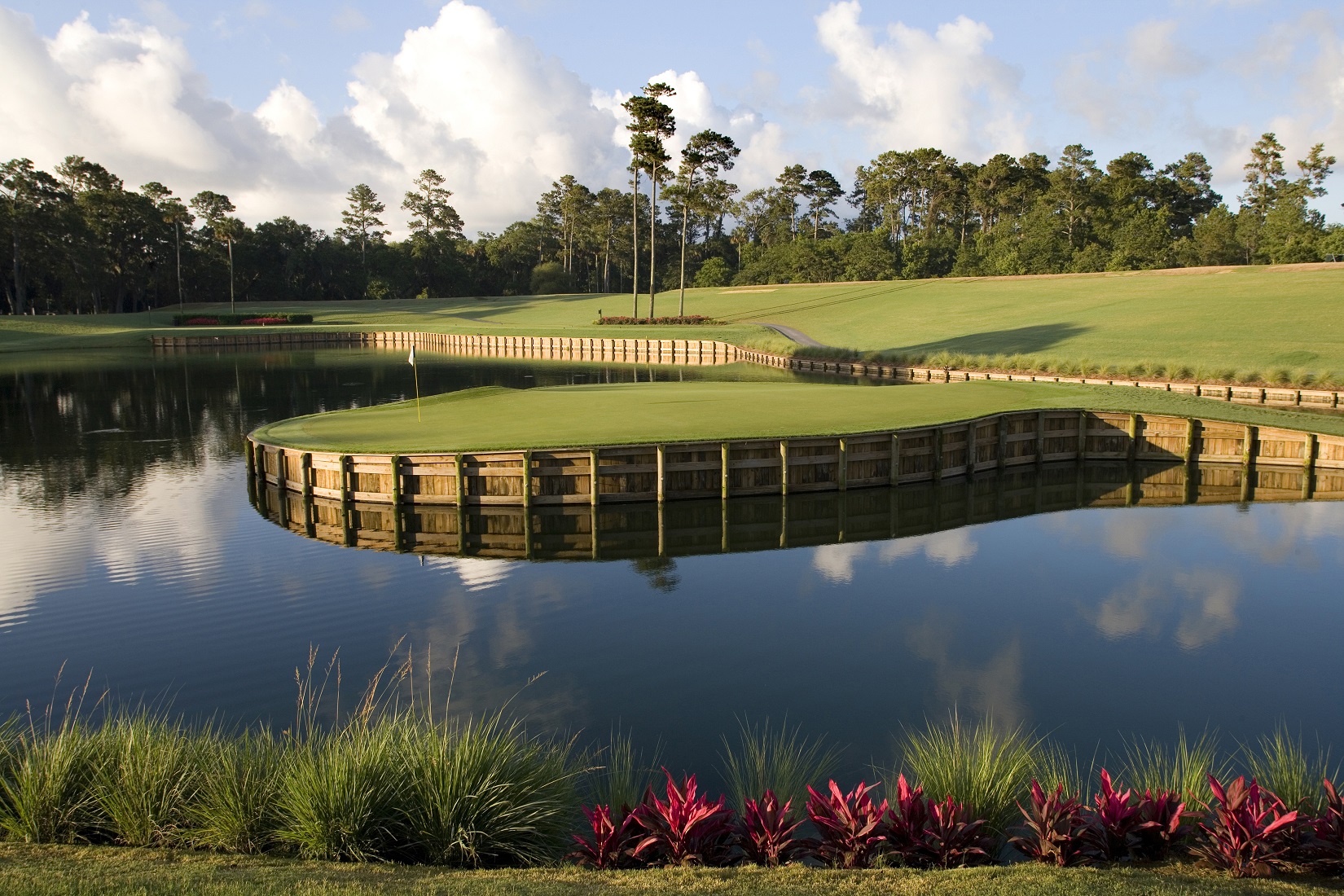 The golf greats have experienced the famous Hole 17 at TPC Sawgrass