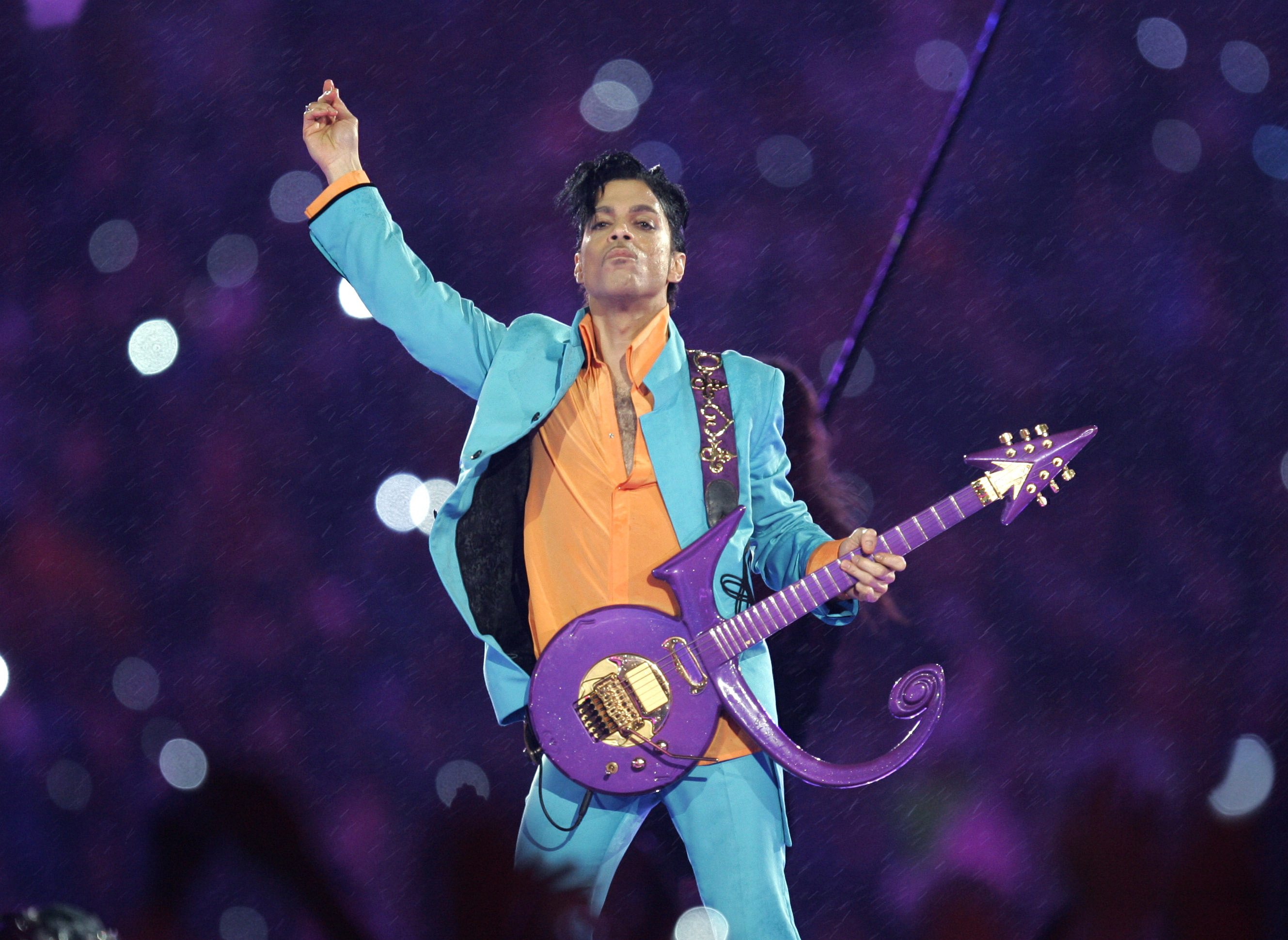 Prince played this Sympol guitar made by Andy Beech during the 2007 Super Bowl halftime show.