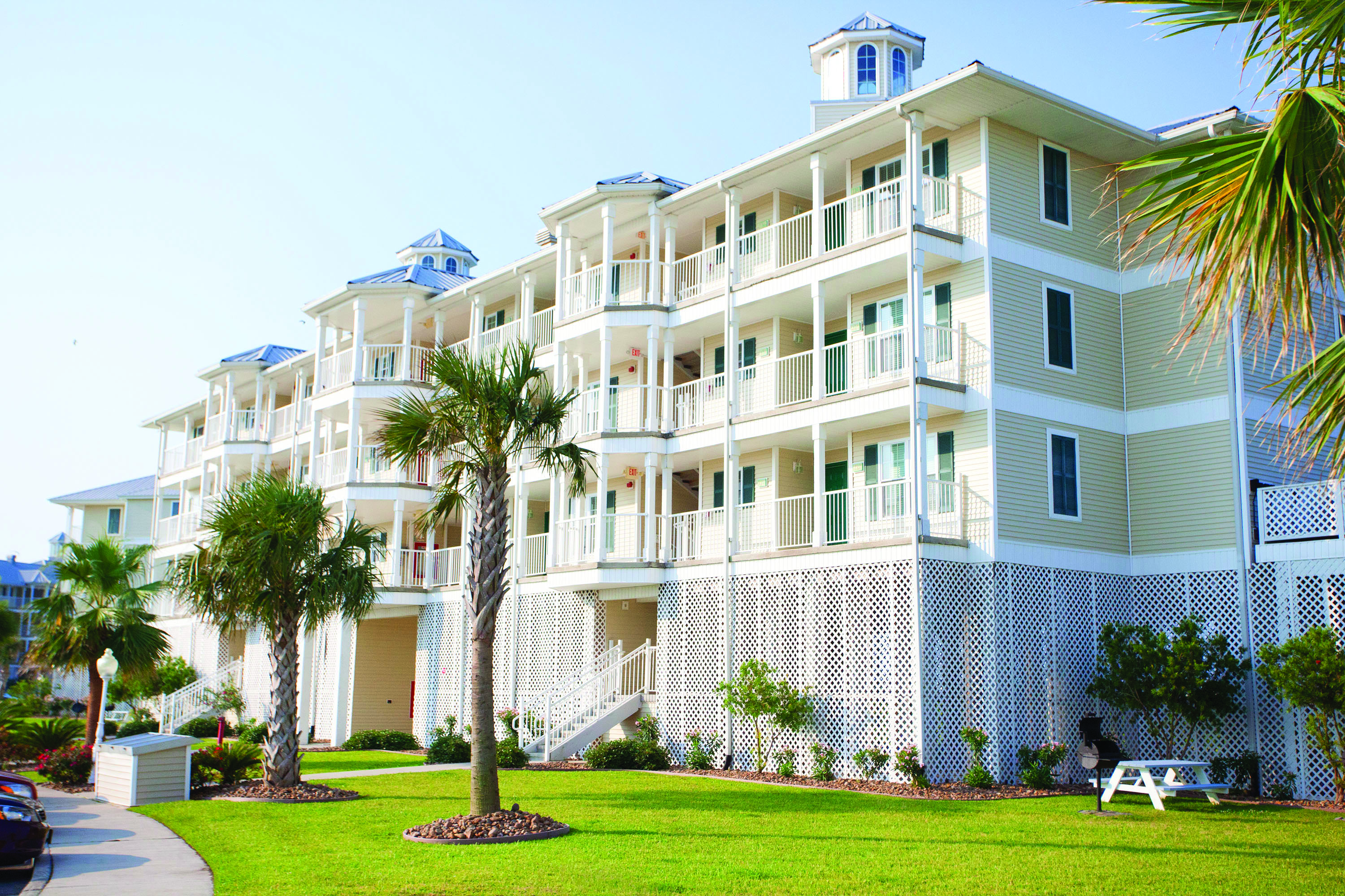 Galveston Seaside Resort Joins Holiday Inn Club Vacations Brand