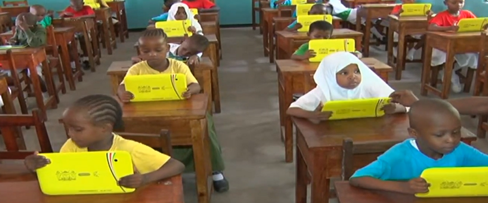 Kenyan school using software