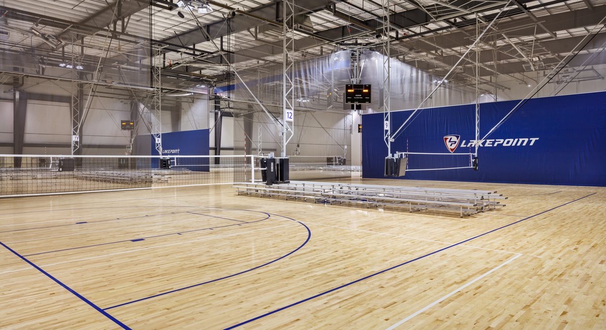 LakePoint Indoor Facility Baskeball Courts