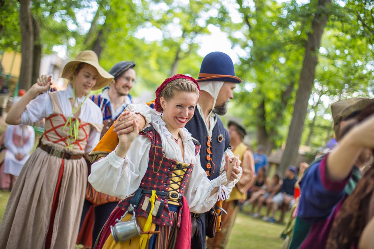Commedia and the Guild of St. Lawrence Country Garden Dancing