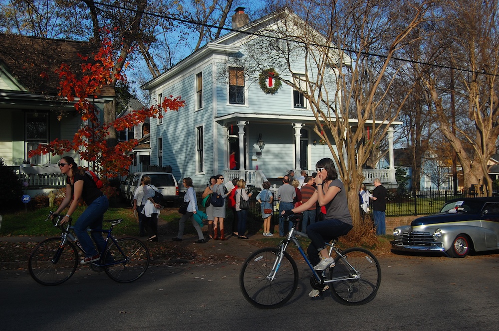 Raleigh's Historic Oakwood Candlelight Tour is a Southern holiday tradition dating back 45 years.