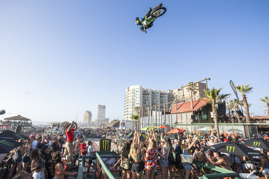 Monster Energy's Axell Hodges to Compete in the Monster Energy FMX High Rollers Contest in Las Vegas