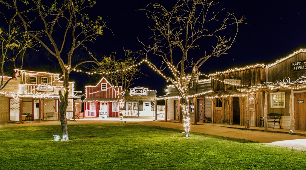 Blazin' M Ranch - Holiday Town