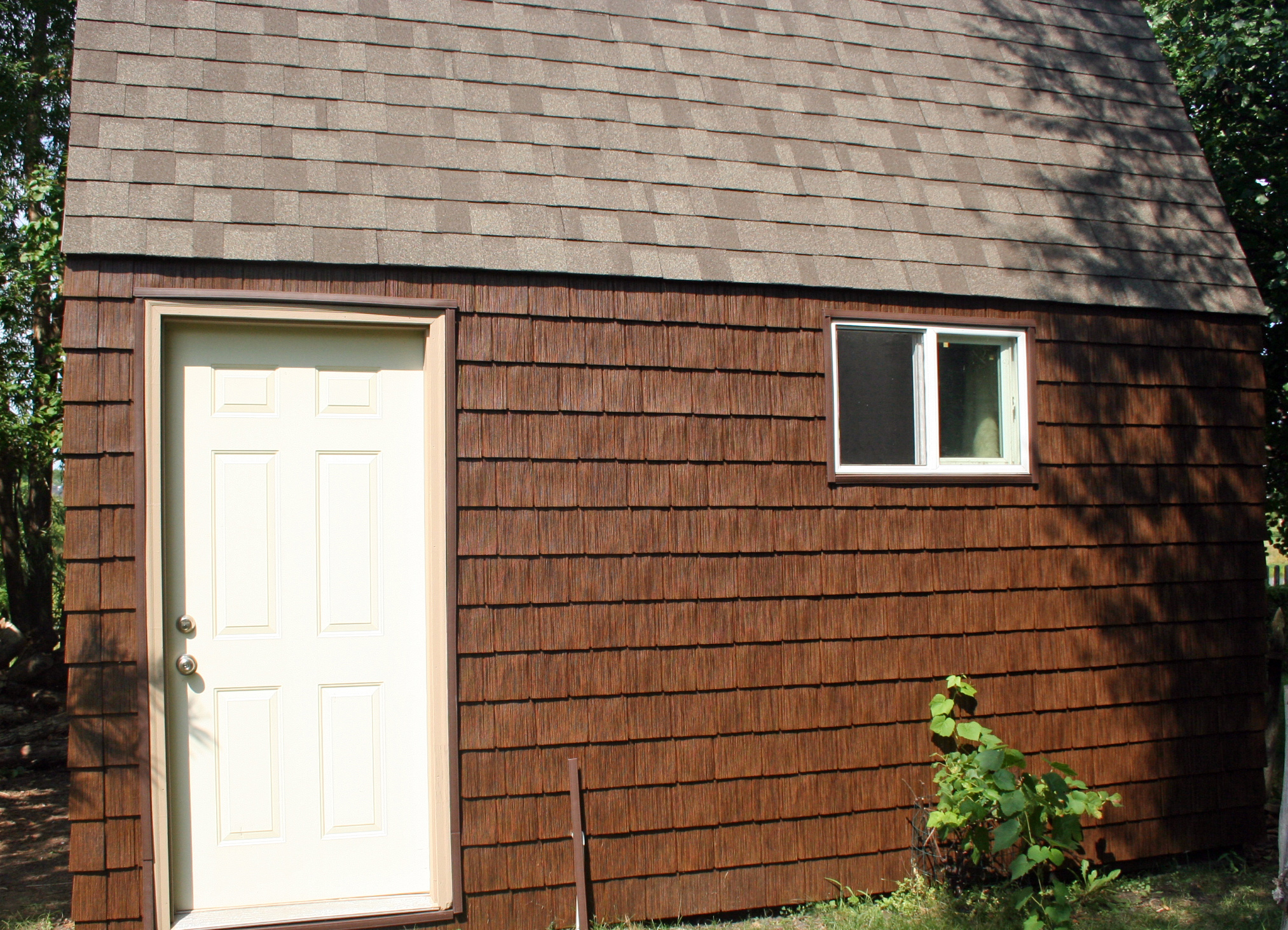 In addition to covering foundations, NovikShake can adorn barns, sheds and the dead space under decks and porches.
