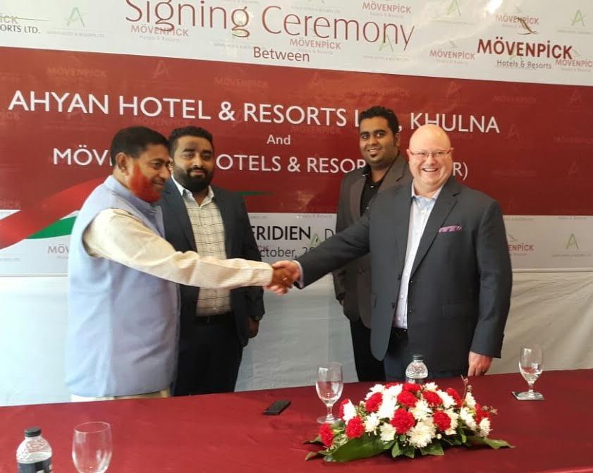 From left to right: The owners of Ahyan Hotel & Resorts Limited: Md Ferdous Bhuyan, Md Zahir Uddin (Razib), Tajuddin Ahmed Sajib, Mövenpick Hotels & Resorts Senior Vice President Asia, Mr. Andrew Lang
