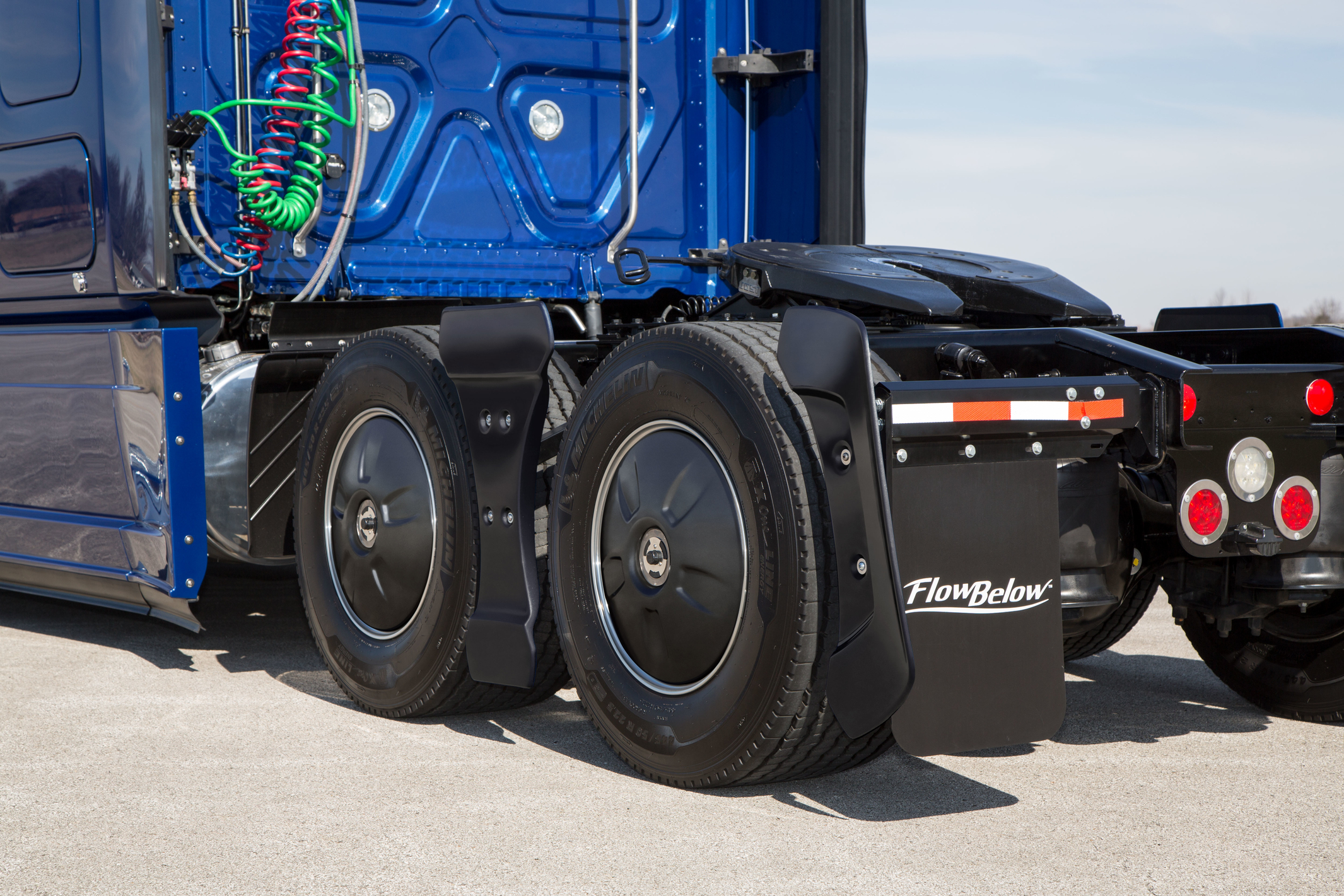 FlowBelow Tractor Aerokits Now Offered With Factory Installation