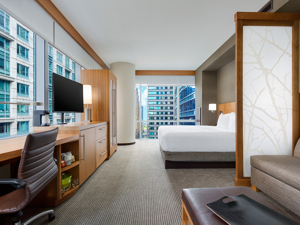 Hyatt Place Chicago/Downtown-the Loop view guestroom