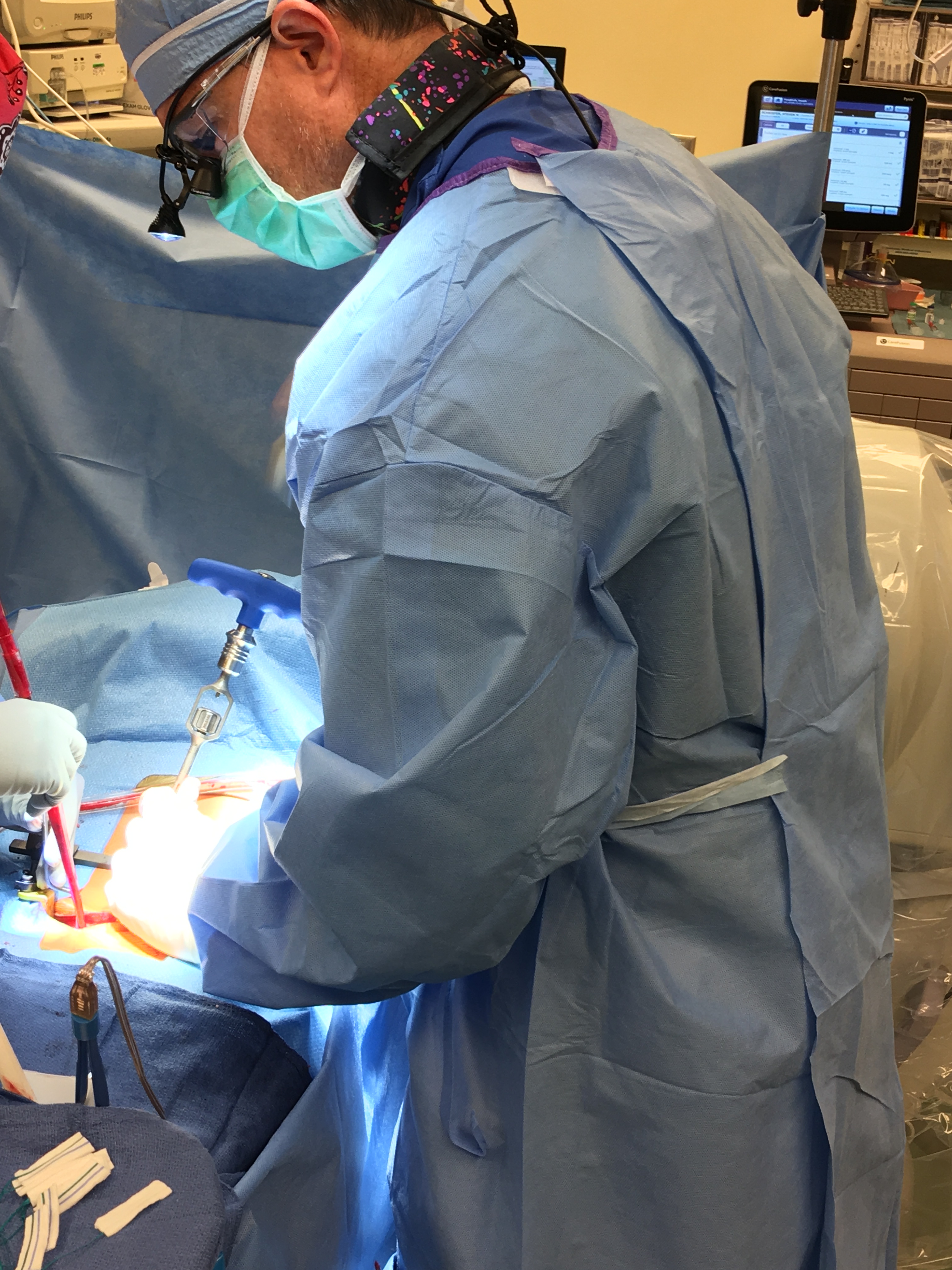 Dr. McFarland Performing a Less Exposure Surgical (LES) Procedure.