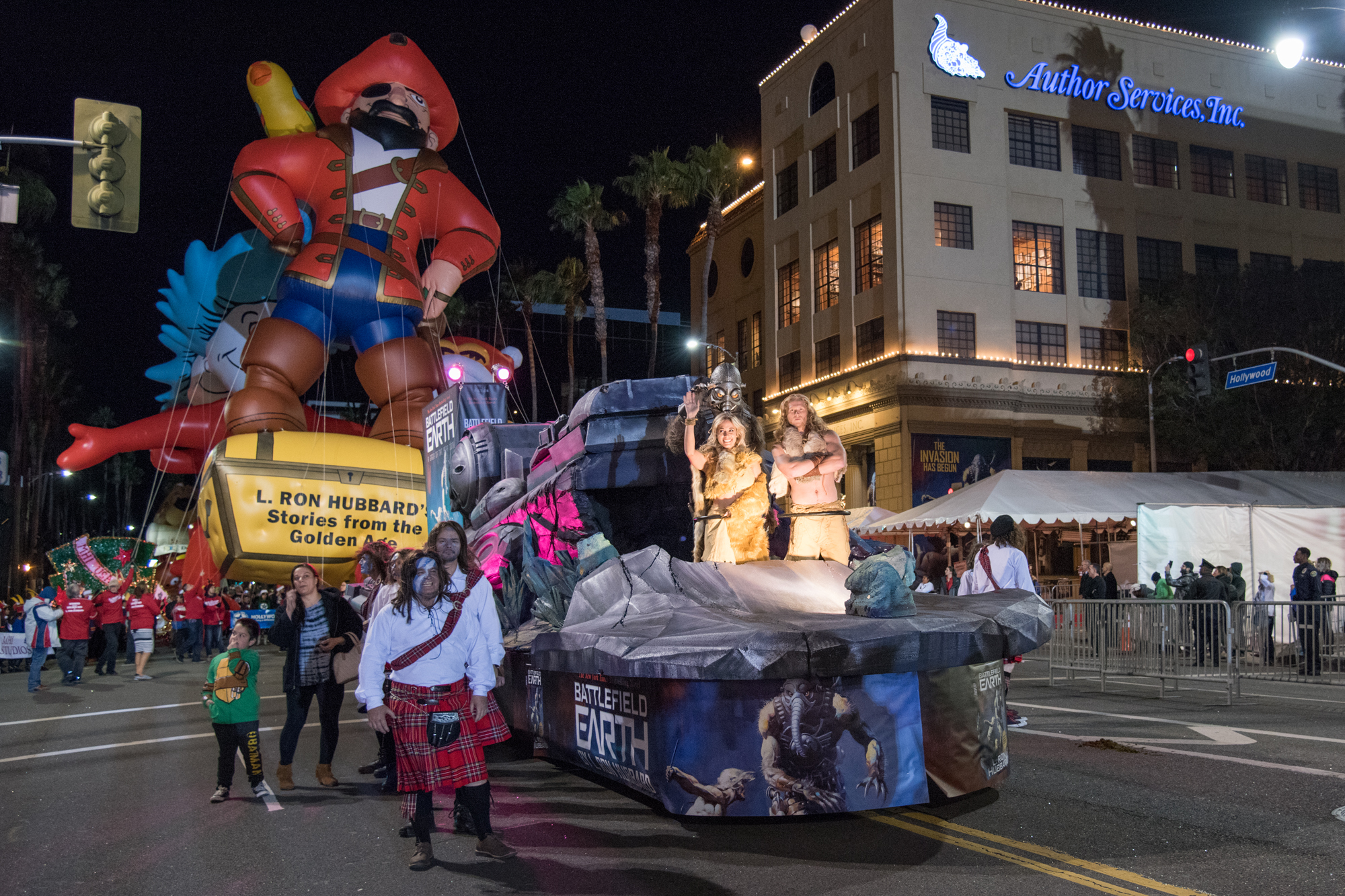 The Battlefield Earth Float, 2016 Hollywood Christmas Parade