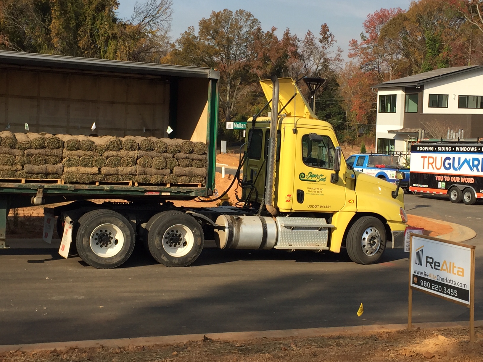 Super-Sod delivers the first load of TifTuf Bermudagrass to ReAlta solar community.