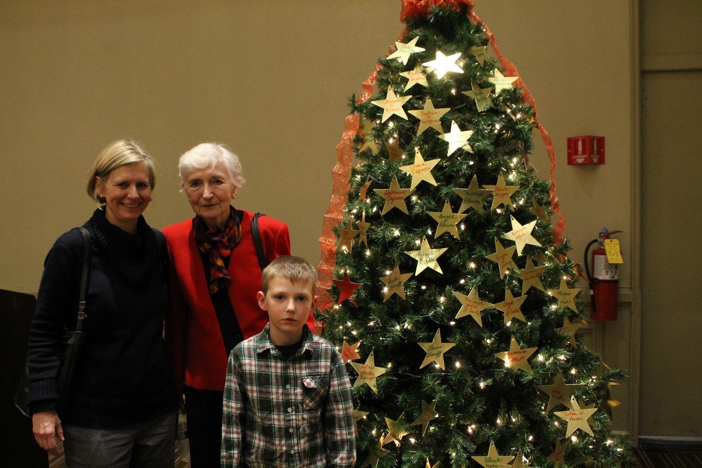 Three generations come together at HOW’s “Tree of Life” reception on December 7 at The Hilton Westchester. L-R: Tania Vernon, her mother Helga Vernon and son Brian Sciurba