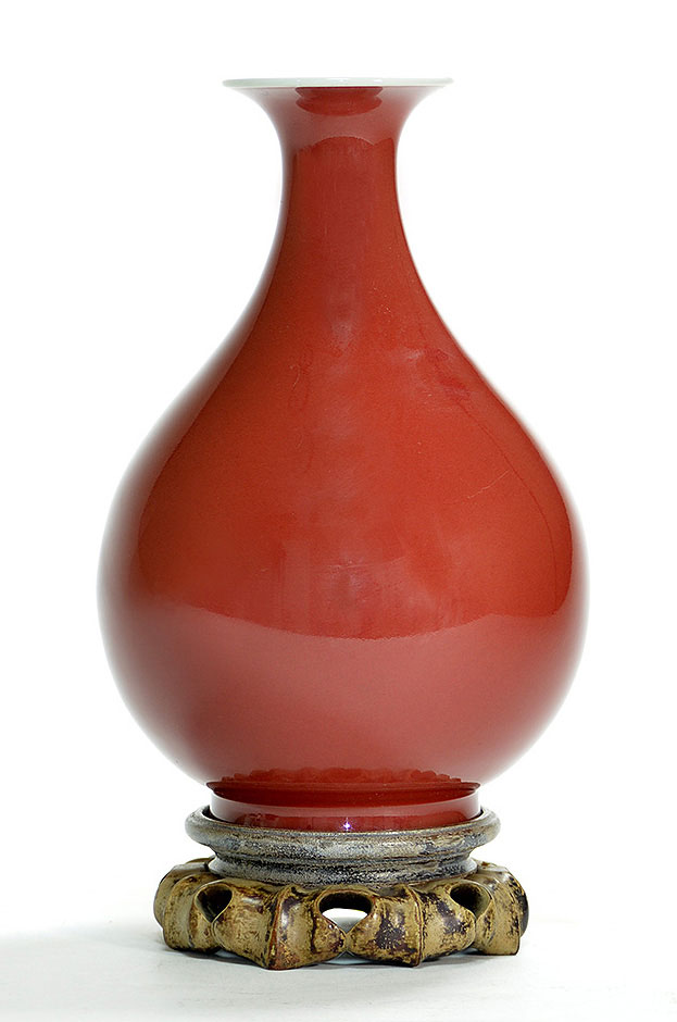 Very Fine Chinese Sang de Boeuf Yuhuchun Vase