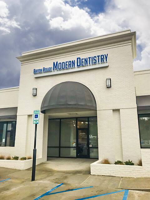 Baton Rouge Modern Dentistry is located at 14640 Village Market St, Ste. 103 in Baton Rouge on the northwest corner of Airline Highway and Antioch Road, in the Long Farm Village Shopping Center, next