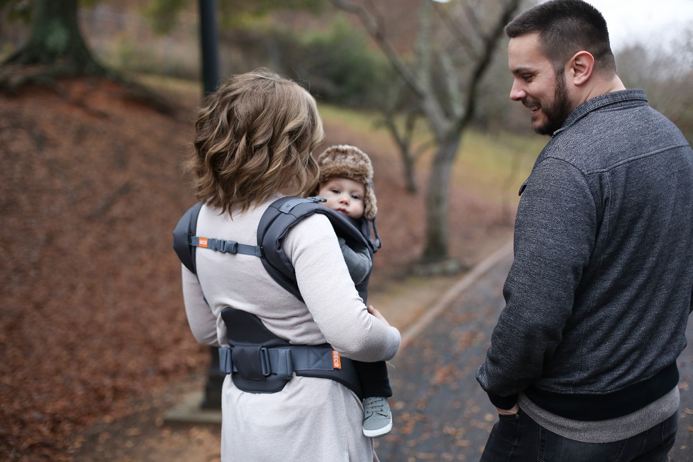 Lumbar support pad that adds extra comfort for the lower back.